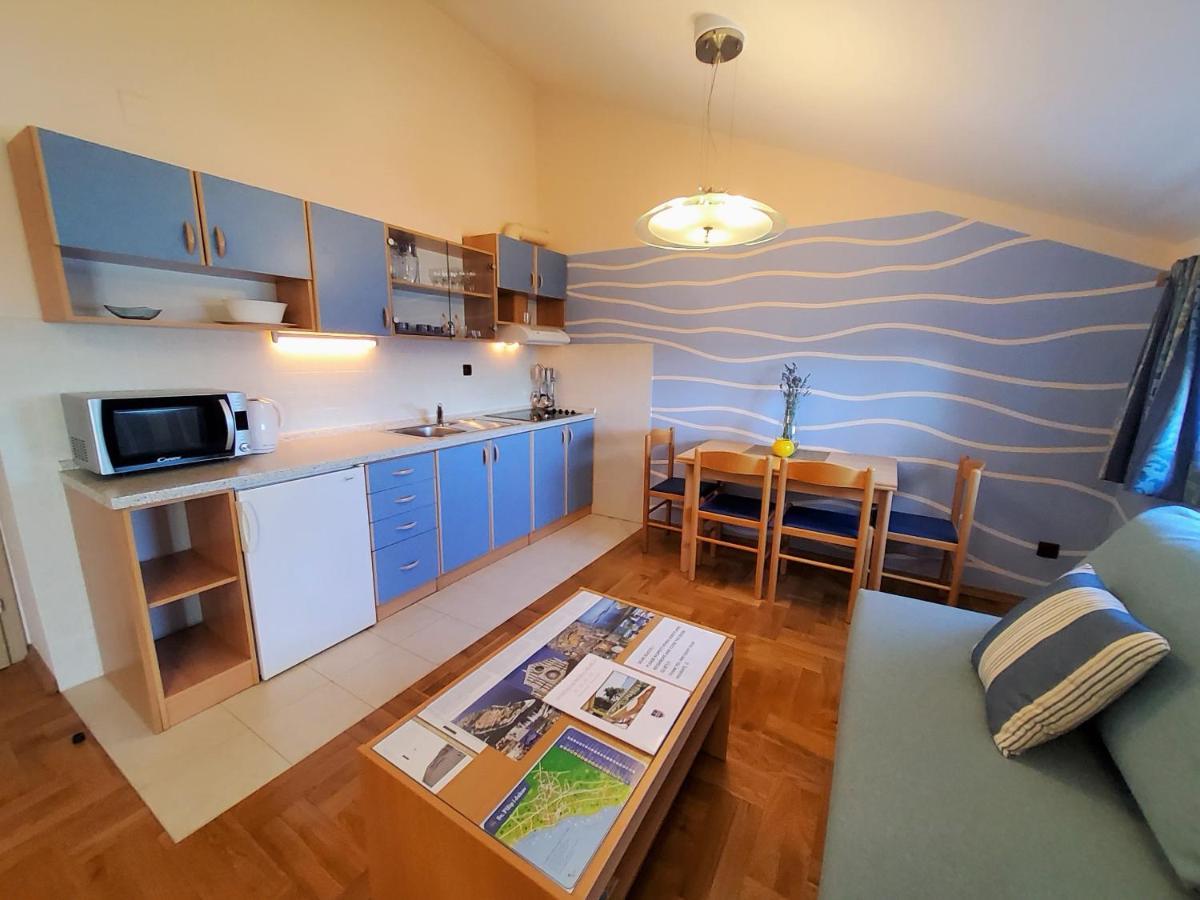 טוראני Apartments Petra I Karlo מראה חיצוני תמונה