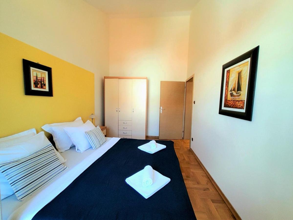 טוראני Apartments Petra I Karlo מראה חיצוני תמונה